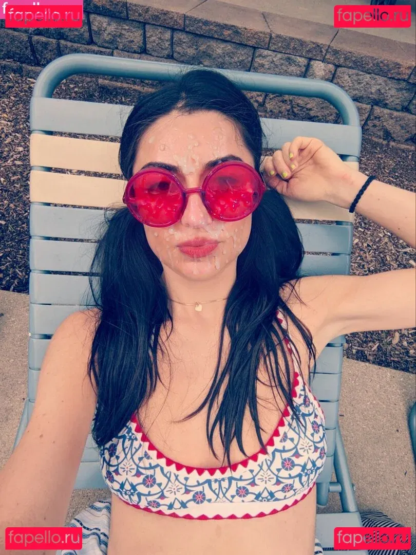 KiraChats Onlyfans Photo Gallery 