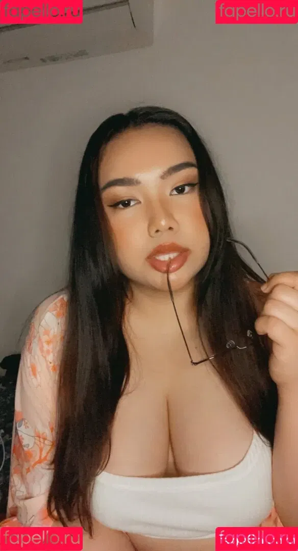 omizuuu Onlyfans Photo Gallery 
