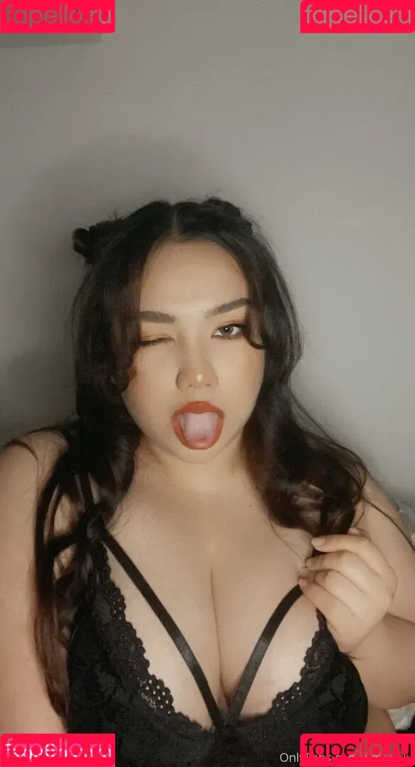omizuuu Onlyfans Photo Gallery 