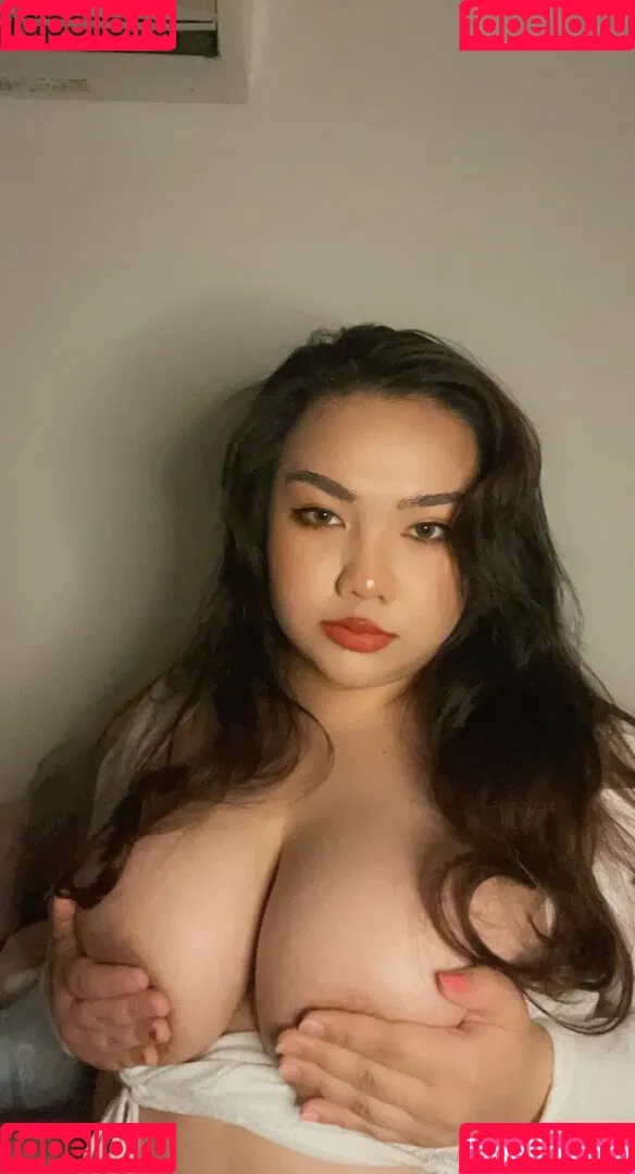 omizuuu Onlyfans Photo Gallery 