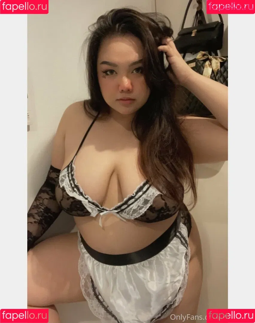 omizuuu Onlyfans Photo Gallery 