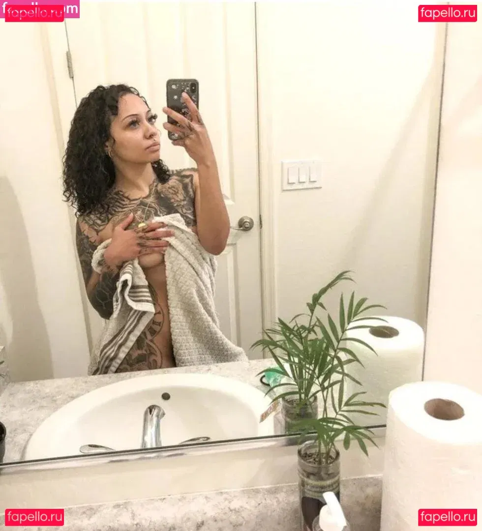 omizuuu Onlyfans Photo Gallery 