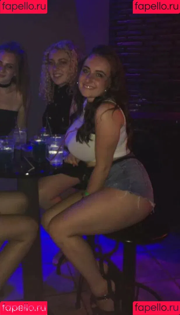 Tiffany Harrison Onlyfans Photo Gallery 