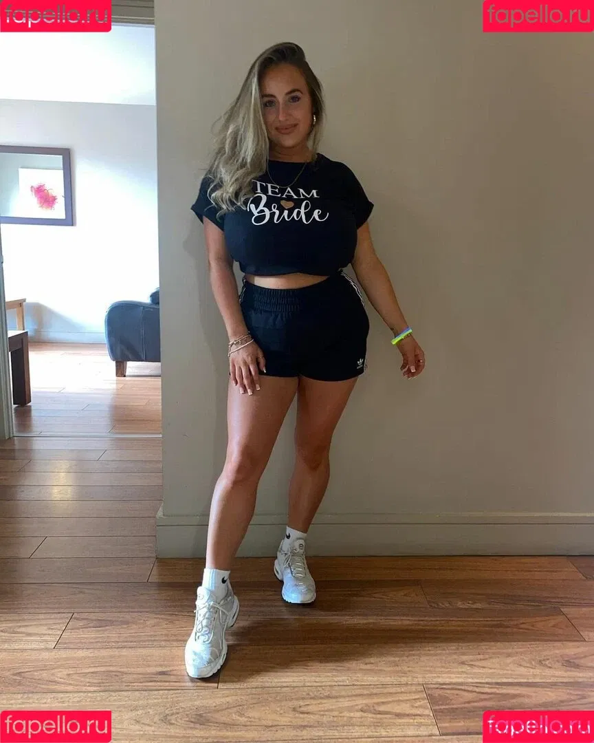 Tiffany Harrison Onlyfans Photo Gallery 