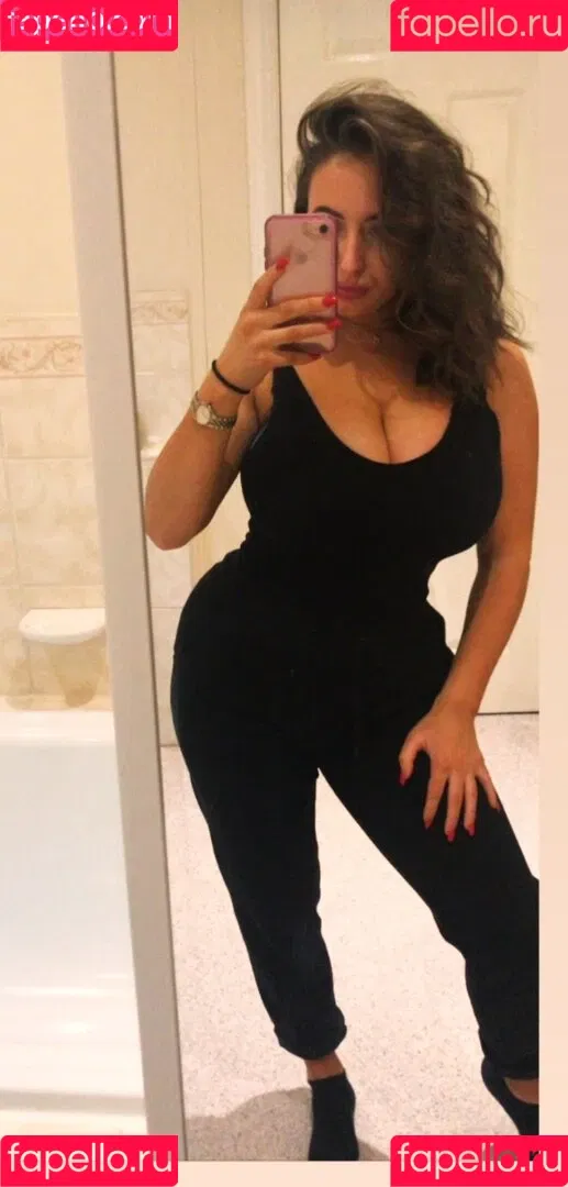 Tiffany Harrison Onlyfans Photo Gallery 