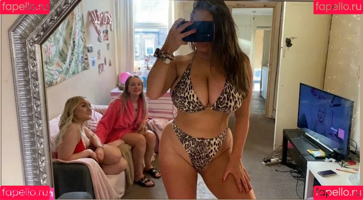 Tiffany Harrison Onlyfans Photo Gallery 
