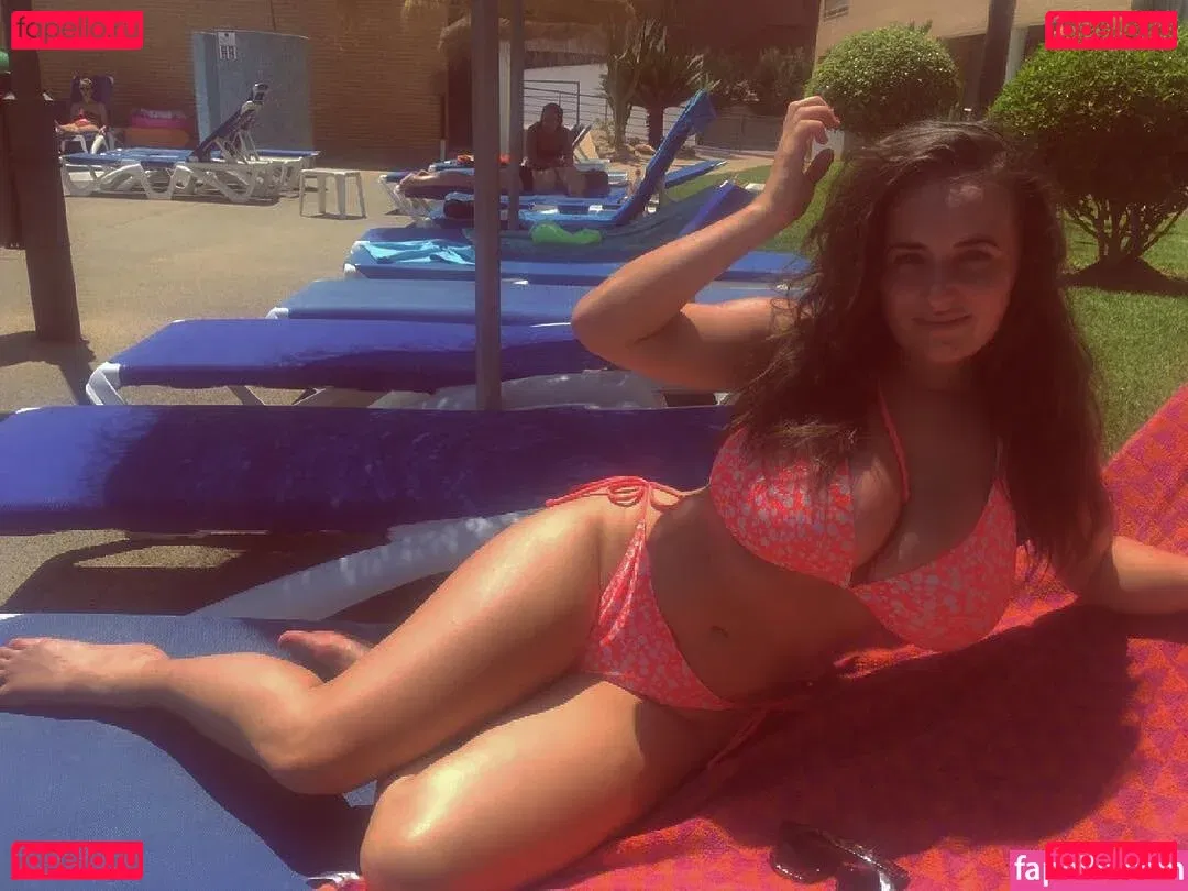 Tiffany Harrison Onlyfans Photo Gallery 