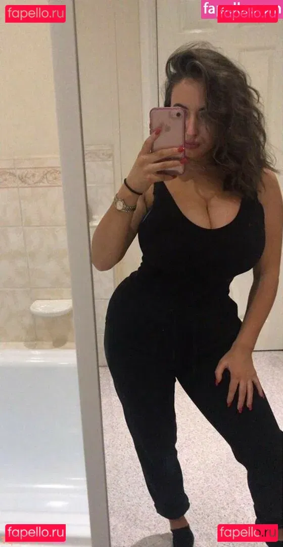 Tiffany Harrison Onlyfans Photo Gallery 