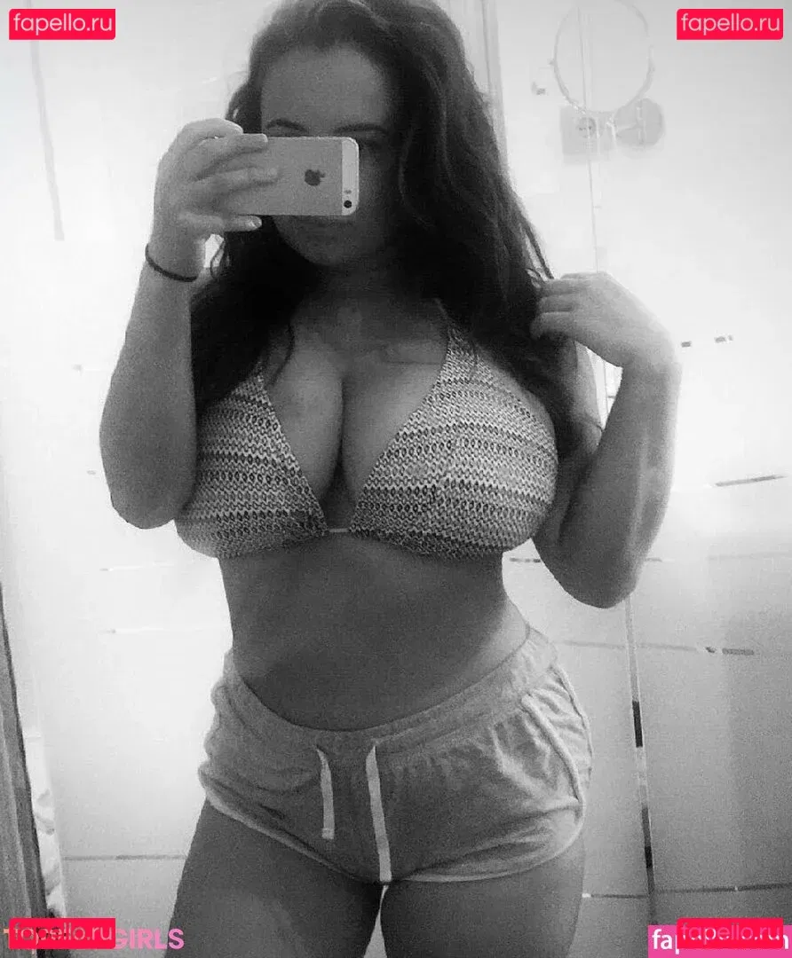 Tiffany Harrison Onlyfans Photo Gallery 