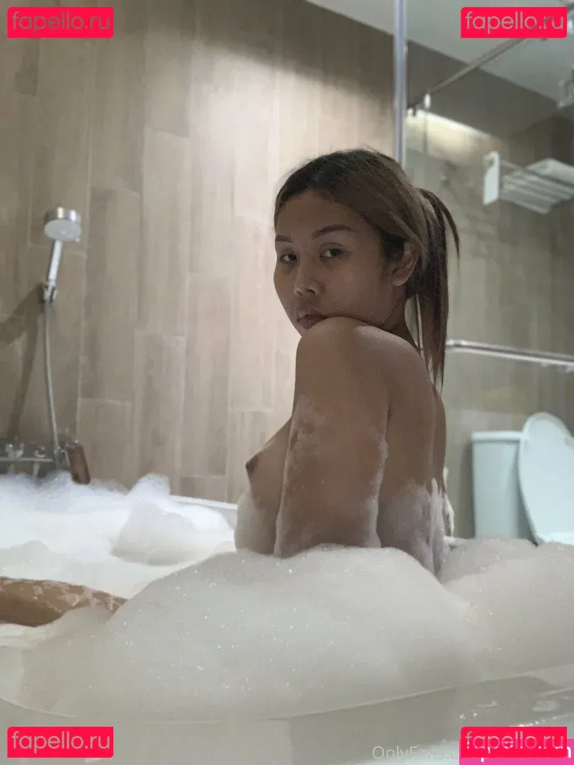 khloe2542 Onlyfans Photo Gallery 