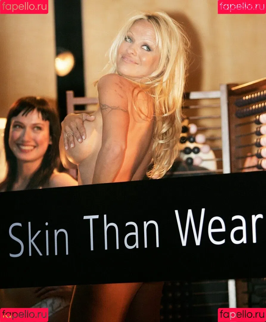 Pamela Anderson Onlyfans Photo Gallery 