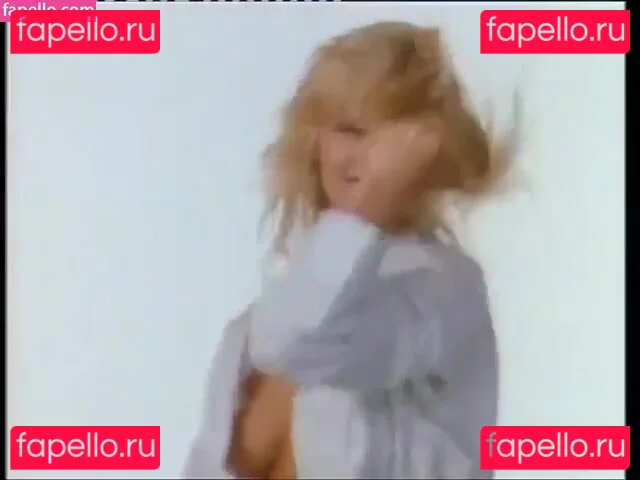 Pamela Anderson Onlyfans Photo Gallery 