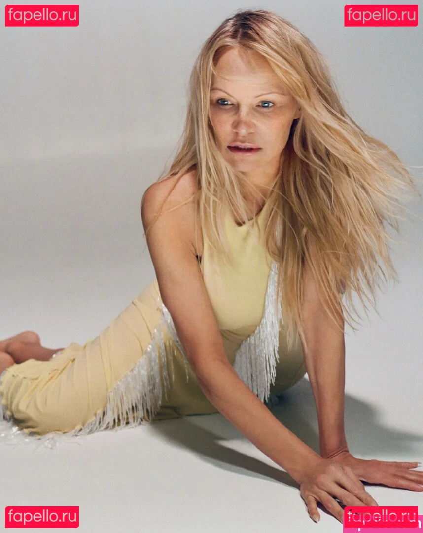 Pamela Anderson Onlyfans Photo Gallery 