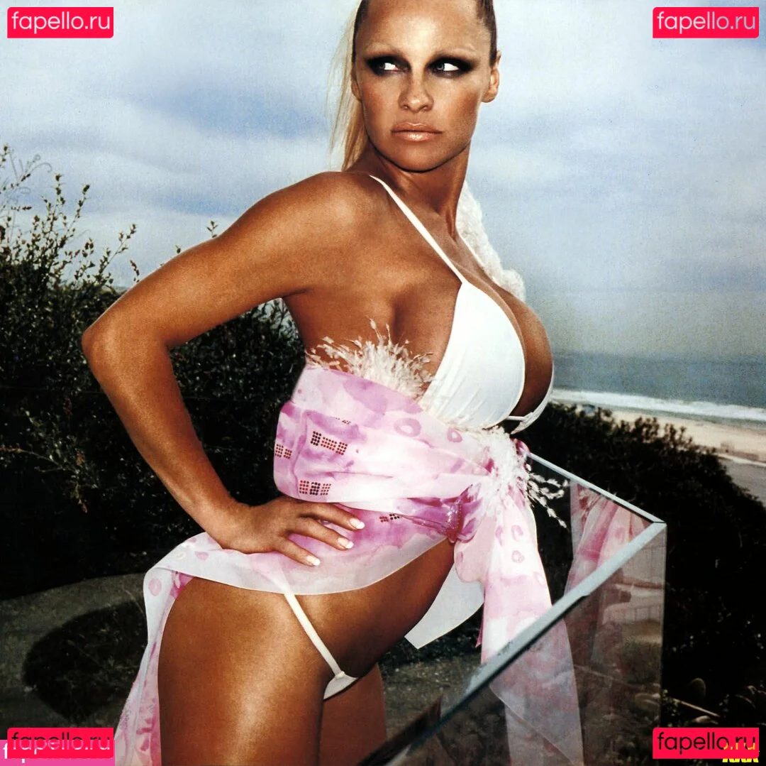 Pamela Anderson Onlyfans Photo Gallery 