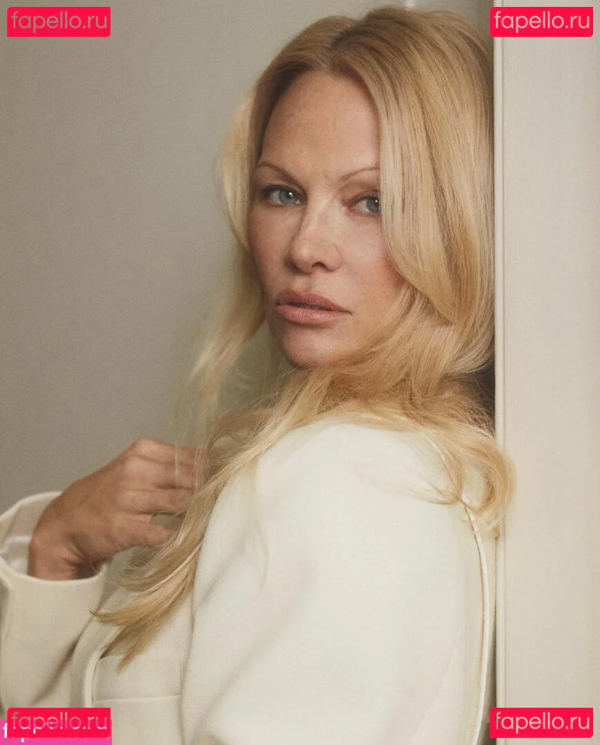 Pamela Anderson Onlyfans Photo Gallery 