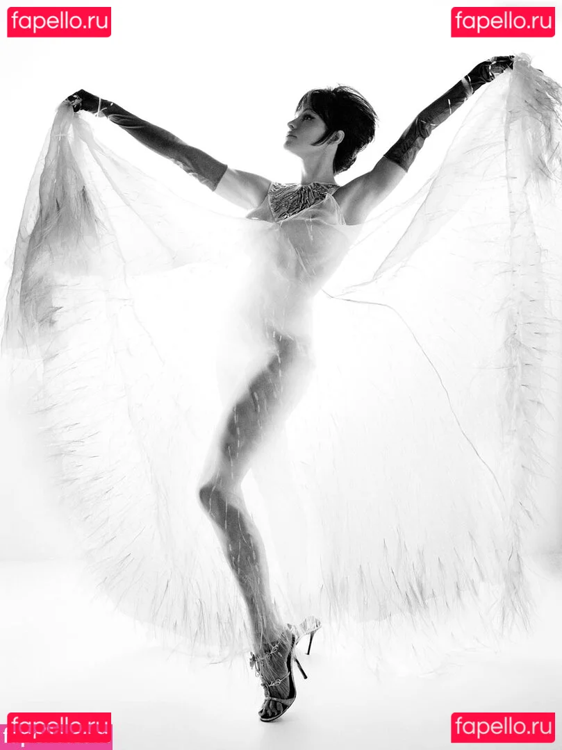 Pamela Anderson Onlyfans Photo Gallery 