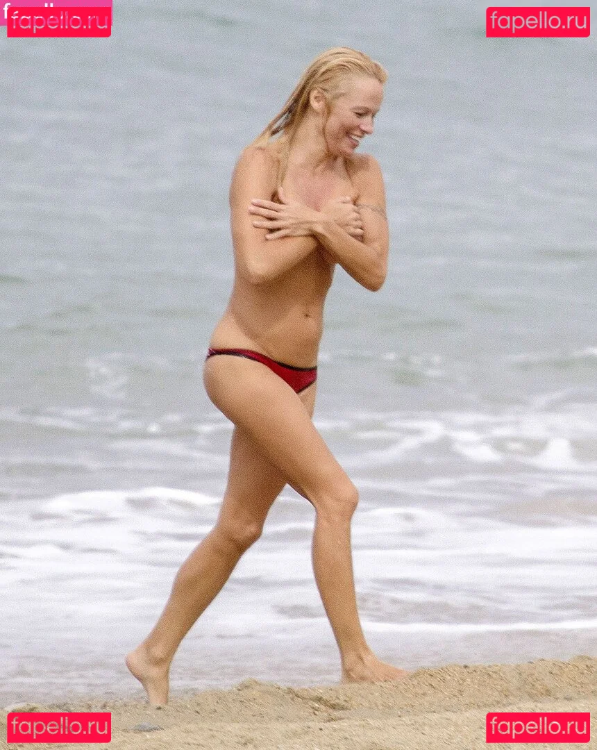 Pamela Anderson Onlyfans Photo Gallery 