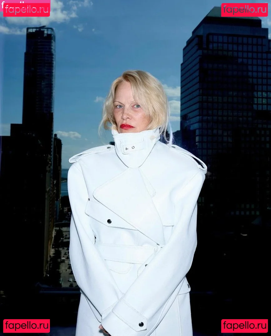 Pamela Anderson Onlyfans Photo Gallery 