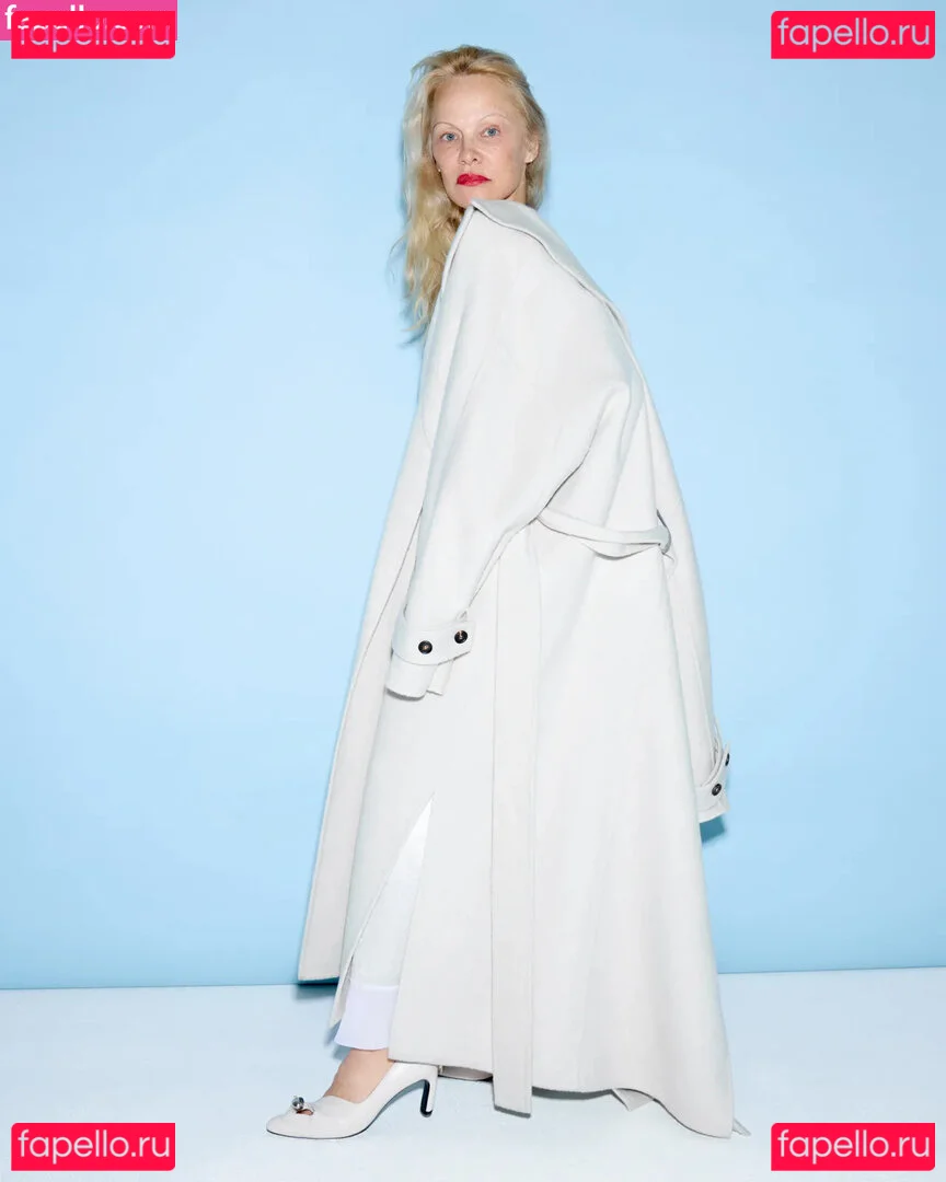 Pamela Anderson Onlyfans Photo Gallery 