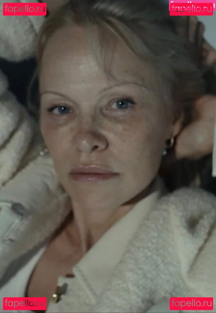 Pamela Anderson Onlyfans Photo Gallery 