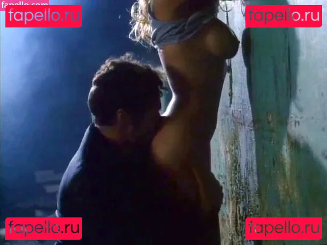 Pamela Anderson Onlyfans Photo Gallery 