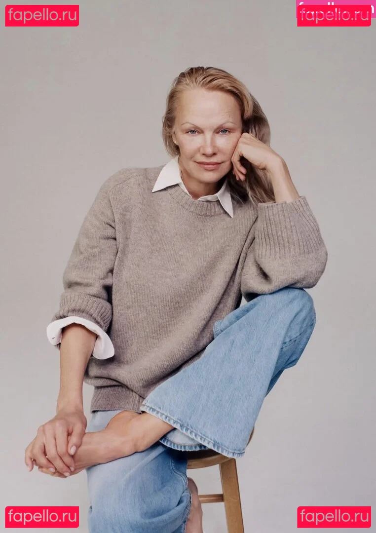 Pamela Anderson Onlyfans Photo Gallery 