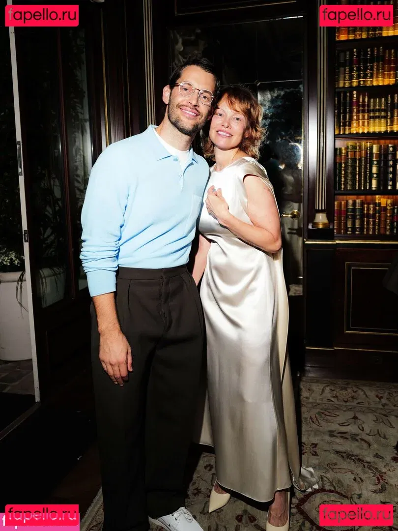 Pamela Anderson Onlyfans Photo Gallery 