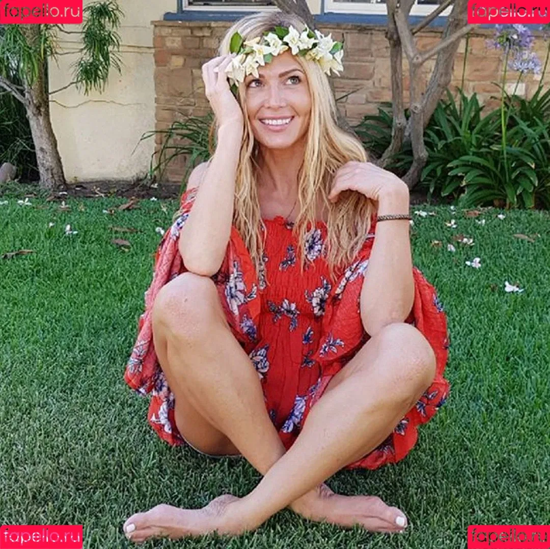 Torrie Wilson Onlyfans Photo Gallery 