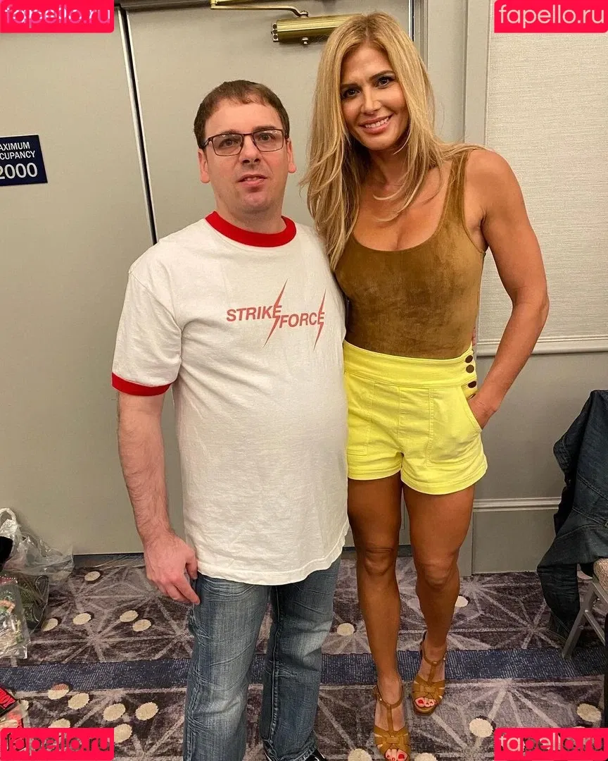 Torrie Wilson Onlyfans Photo Gallery 