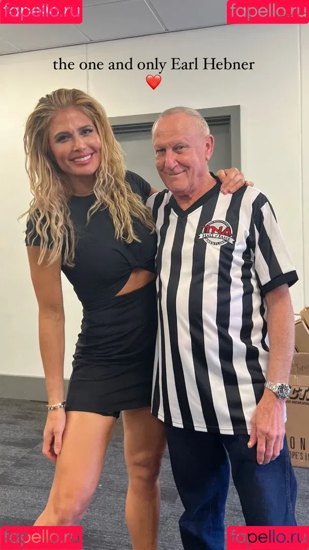 Torrie Wilson Onlyfans Photo Gallery 