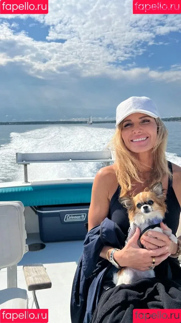 Torrie Wilson Onlyfans Photo Gallery 