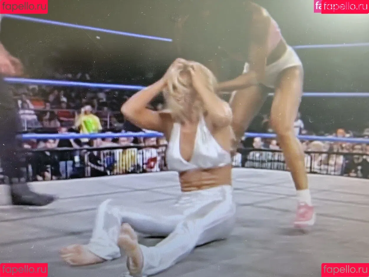 Torrie Wilson Onlyfans Photo Gallery 