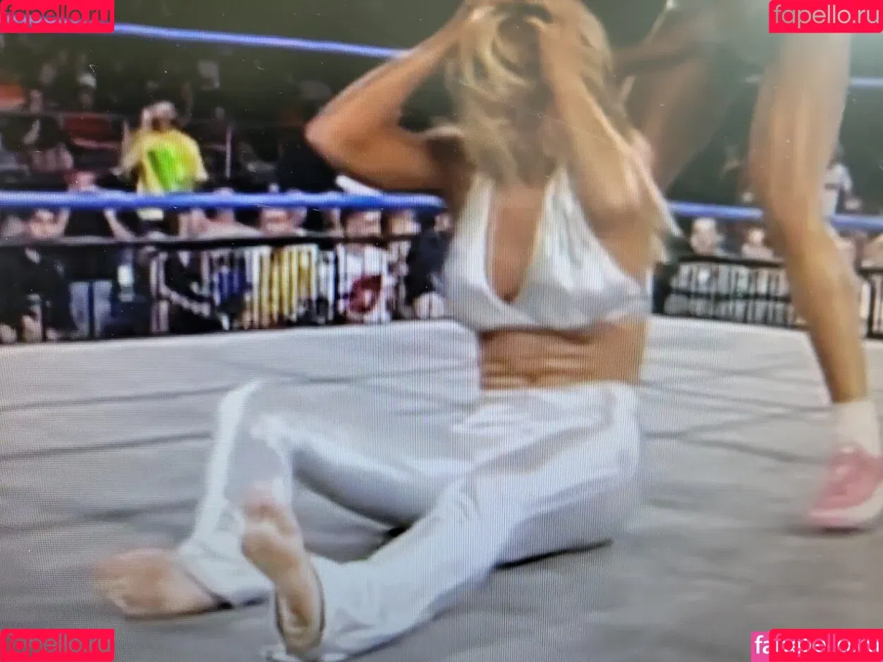 Torrie Wilson Onlyfans Photo Gallery 