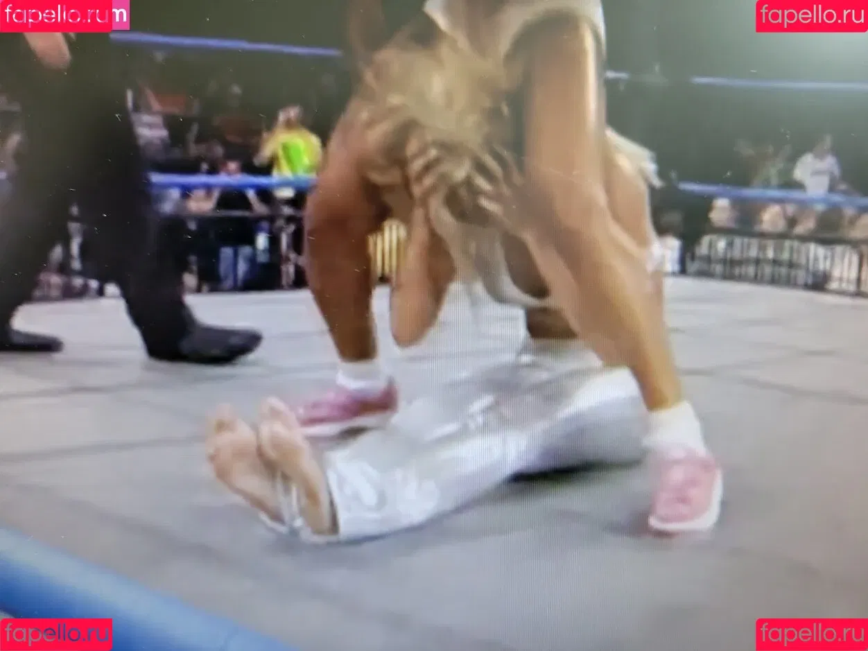 Torrie Wilson Onlyfans Photo Gallery 