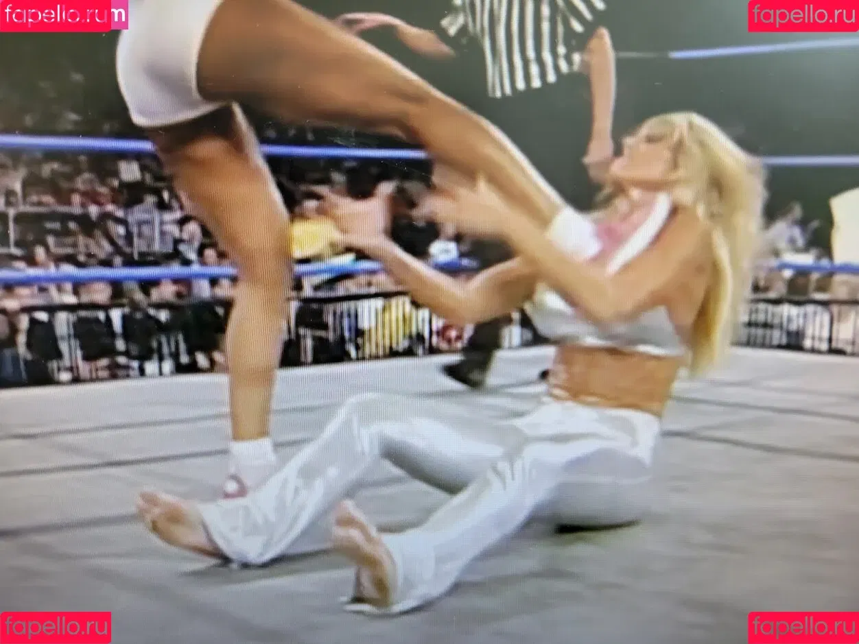 Torrie Wilson Onlyfans Photo Gallery 