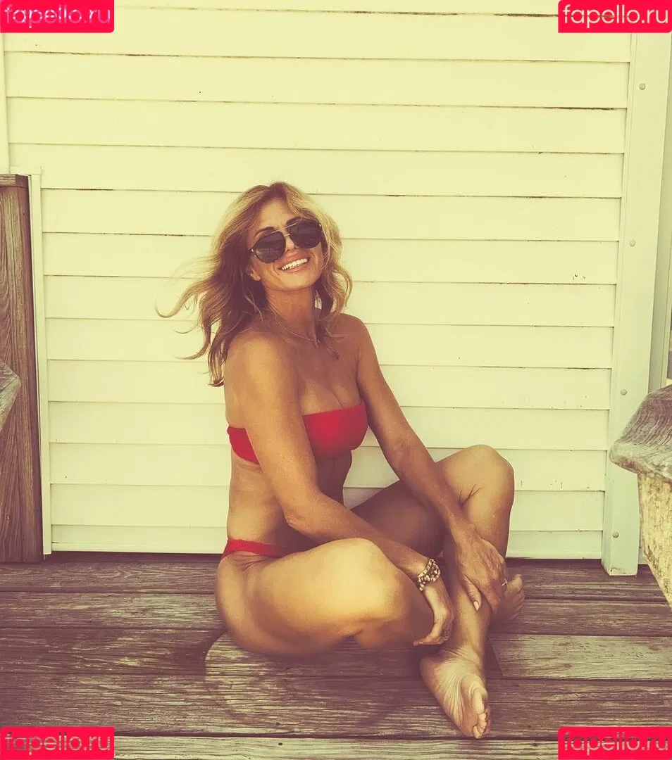 Torrie Wilson Onlyfans Photo Gallery 