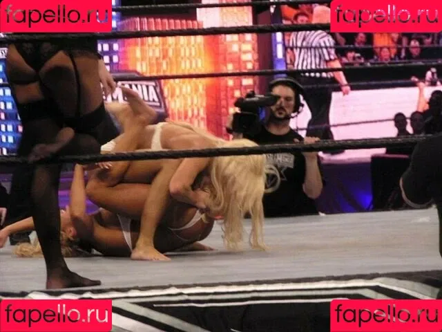 Torrie Wilson Onlyfans Photo Gallery 