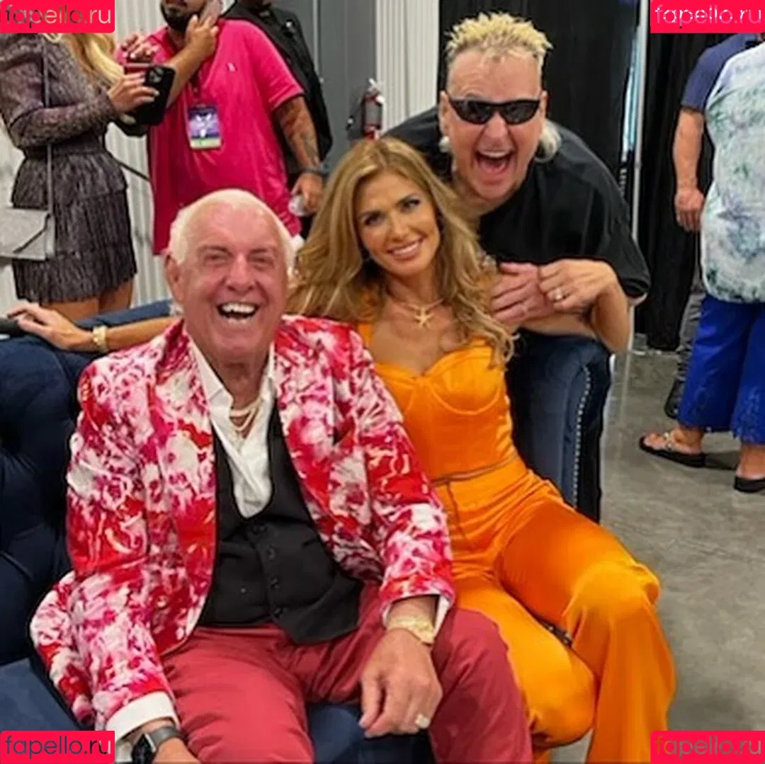 Torrie Wilson Onlyfans Photo Gallery 