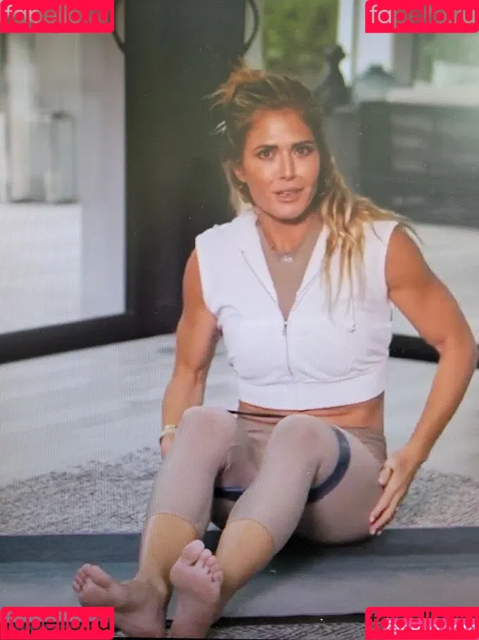 Torrie Wilson Onlyfans Photo Gallery 