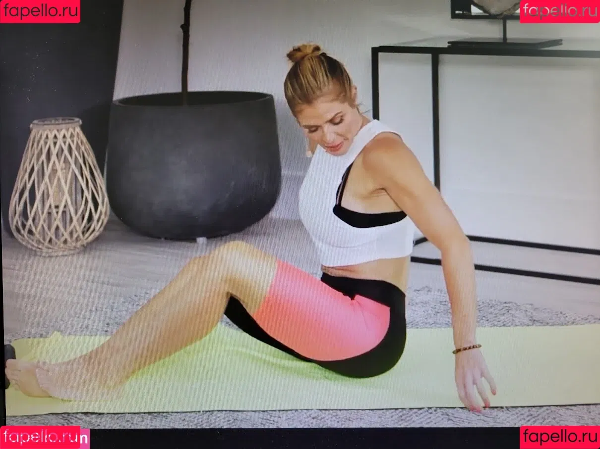 Torrie Wilson Onlyfans Photo Gallery 
