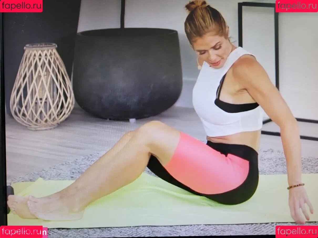 Torrie Wilson Onlyfans Photo Gallery 