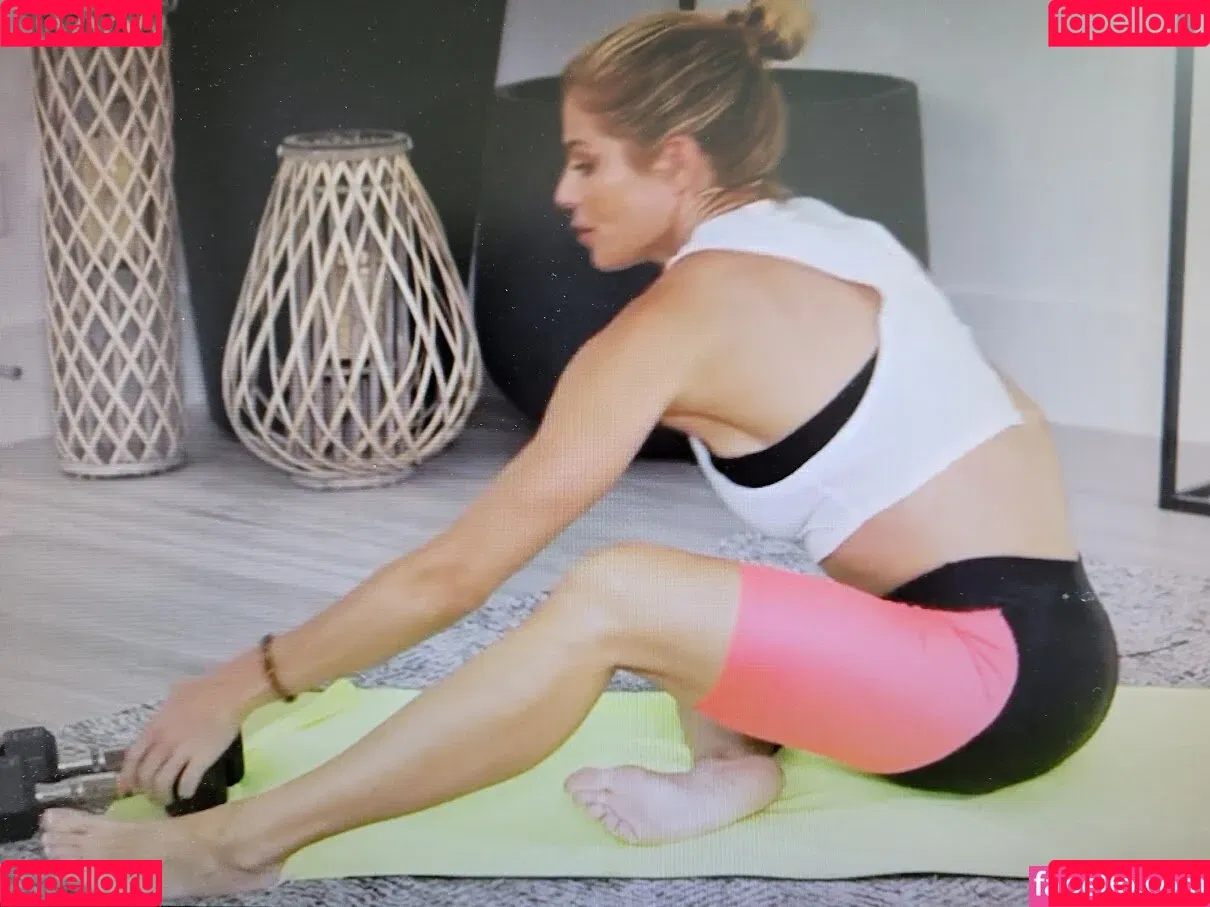 Torrie Wilson Onlyfans Photo Gallery 