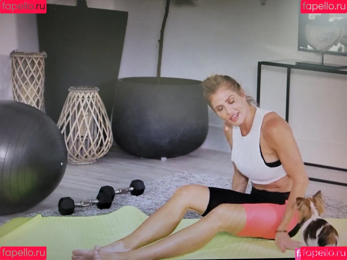 Torrie Wilson Onlyfans Photo Gallery 