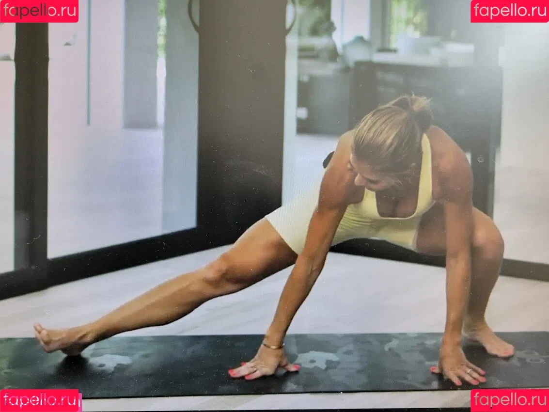 Torrie Wilson Onlyfans Photo Gallery 