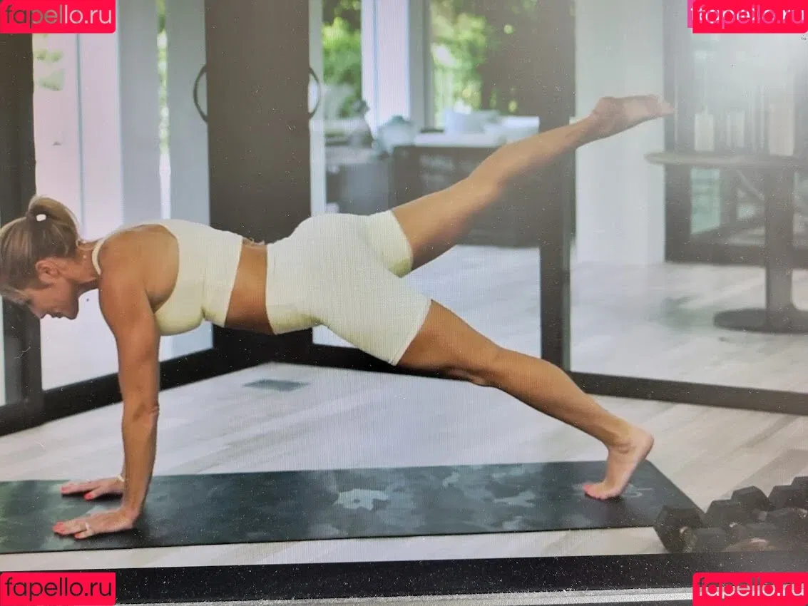 Torrie Wilson Onlyfans Photo Gallery 
