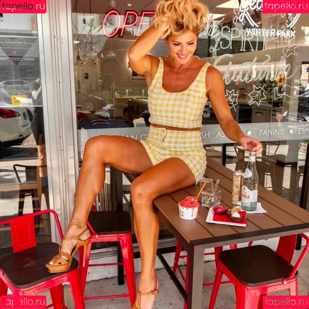 Torrie Wilson Onlyfans Photo Gallery 