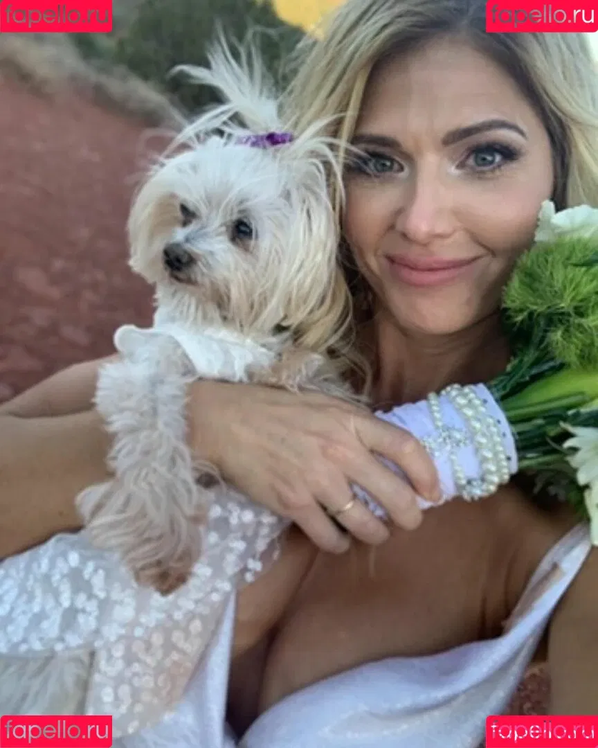 Torrie Wilson Onlyfans Photo Gallery 