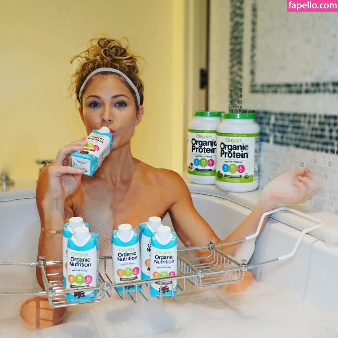 Torrie Wilson Onlyfans Photo Gallery 