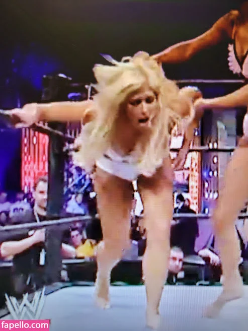 Torrie Wilson Onlyfans Photo Gallery 