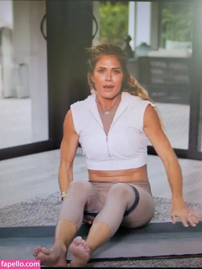 Torrie Wilson Onlyfans Photo Gallery 